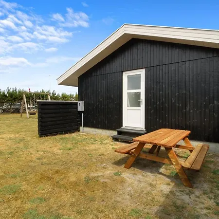Berndt - 50m From The Sea By Interhome Feriehus